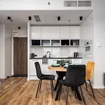 Wola Tower Deluxe Separate Bedroom With Free Garage - By Perfect *