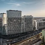 Wola Tower Deluxe Separate Bedroom With Free Garage - By Perfect * Warsaw