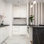 Apartment Wola Tower Deluxe Separate Bedroom With Free Garage - By Perfect *