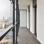Wola Tower Deluxe Separate Bedroom With Free Garage - By Perfect * Warsaw