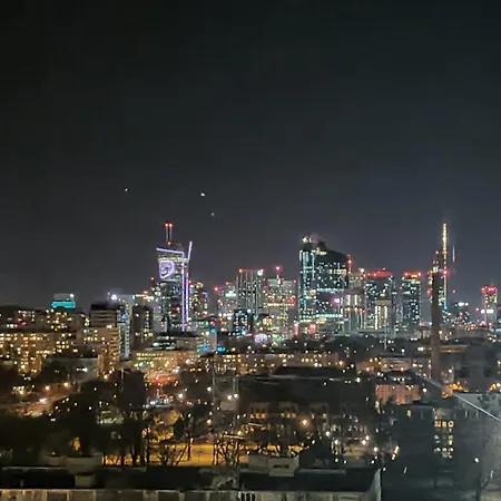 Wola Tower Deluxe Separate Bedroom With Free Garage - By Perfect