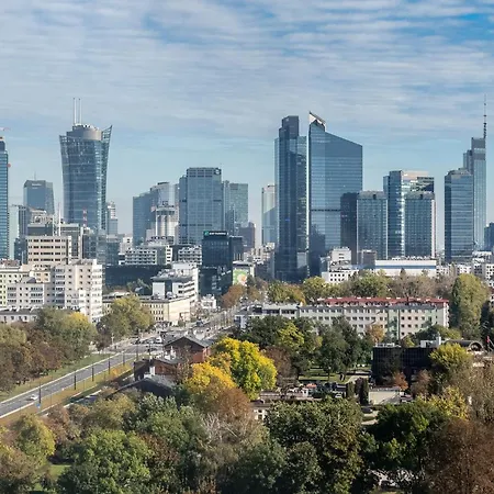 Wola Tower Deluxe Separate Bedroom With Free Garage - By Perfect *