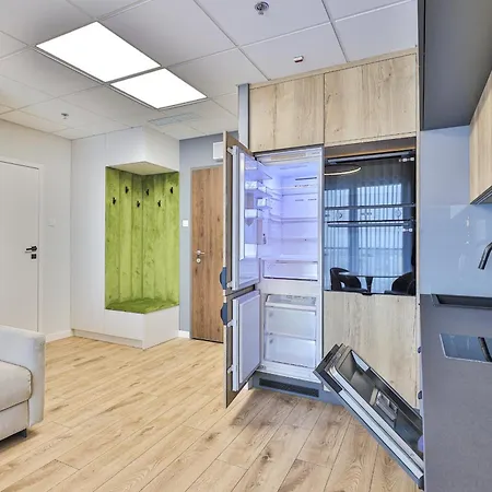 Wola Tower Deluxe Separate Bedroom With Free Garage - By Perfect *