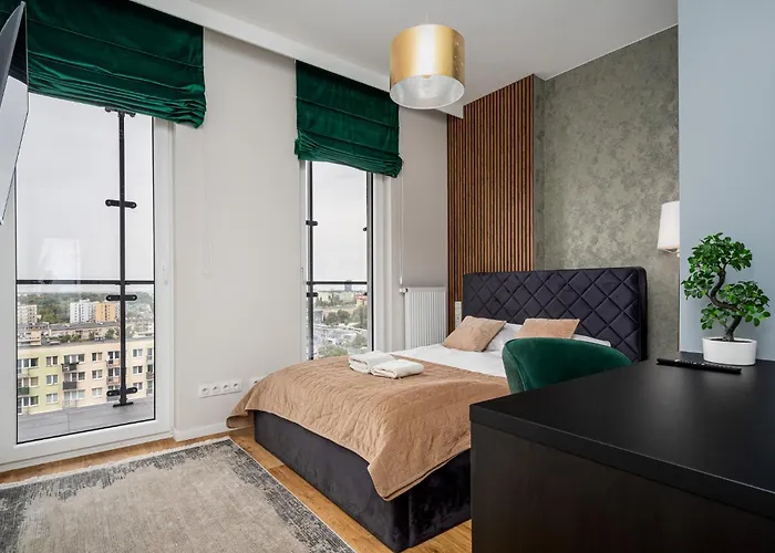 Apartment Wola Tower Deluxe Separate Bedroom With Free Garage - By Perfect *