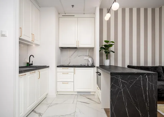 Apartment Wola Tower Deluxe Separate Bedroom With Free Garage - By Perfect *