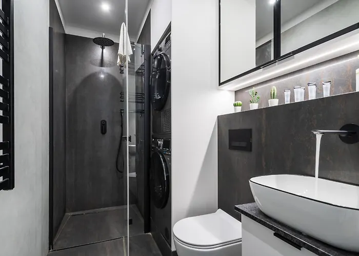 Wola Tower Deluxe Separate Bedroom With Free Garage - By Perfect Apartament Warszawa