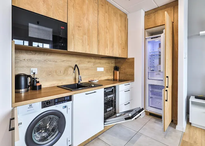 Apartament Wola Tower Deluxe Separate Bedroom With Free Garage - By Perfect