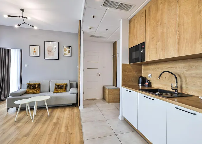 Apartament Wola Tower Deluxe Separate Bedroom With Free Garage - By Perfect