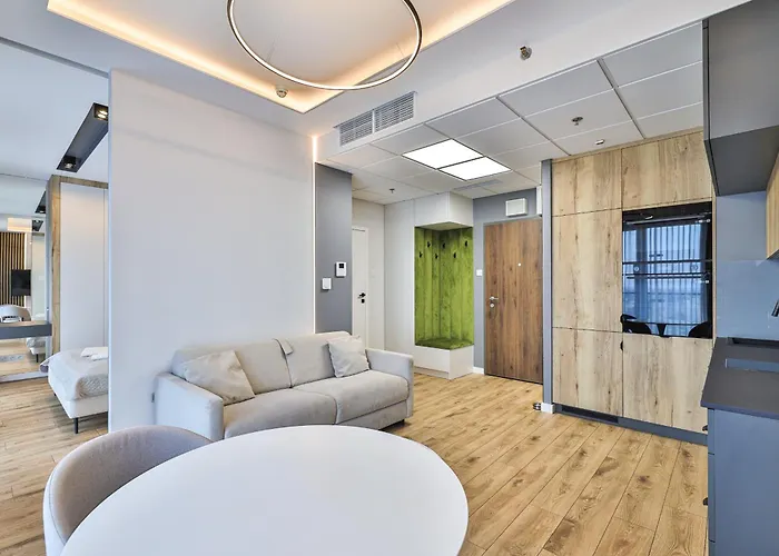 Apartament Wola Tower Deluxe Separate Bedroom With Free Garage - By Perfect *